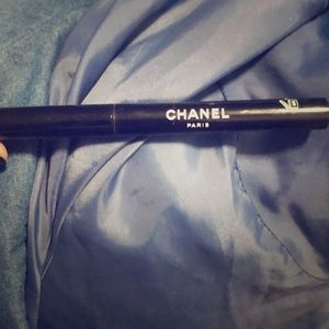 Chanel Liquid eyeliner in Noir